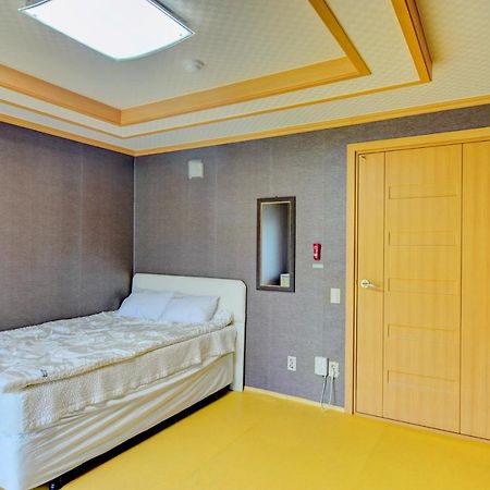 Sungbo Youth Hostel Mungyeong Екстер'єр фото