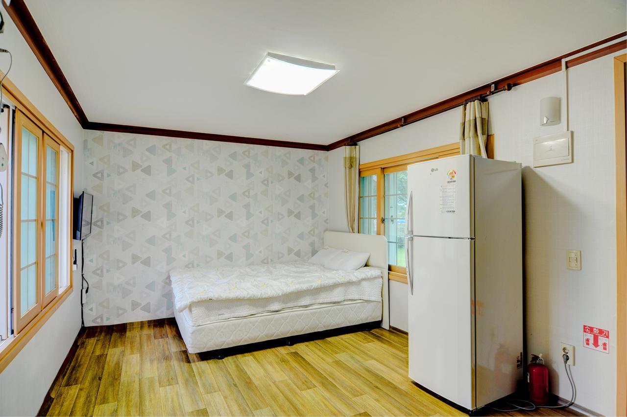 Sungbo Youth Hostel Mungyeong Екстер'єр фото