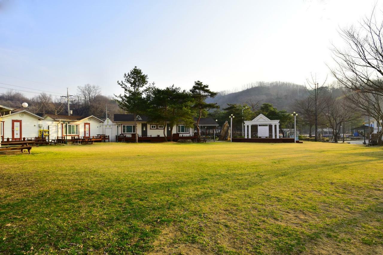 Sungbo Youth Hostel Mungyeong Екстер'єр фото
