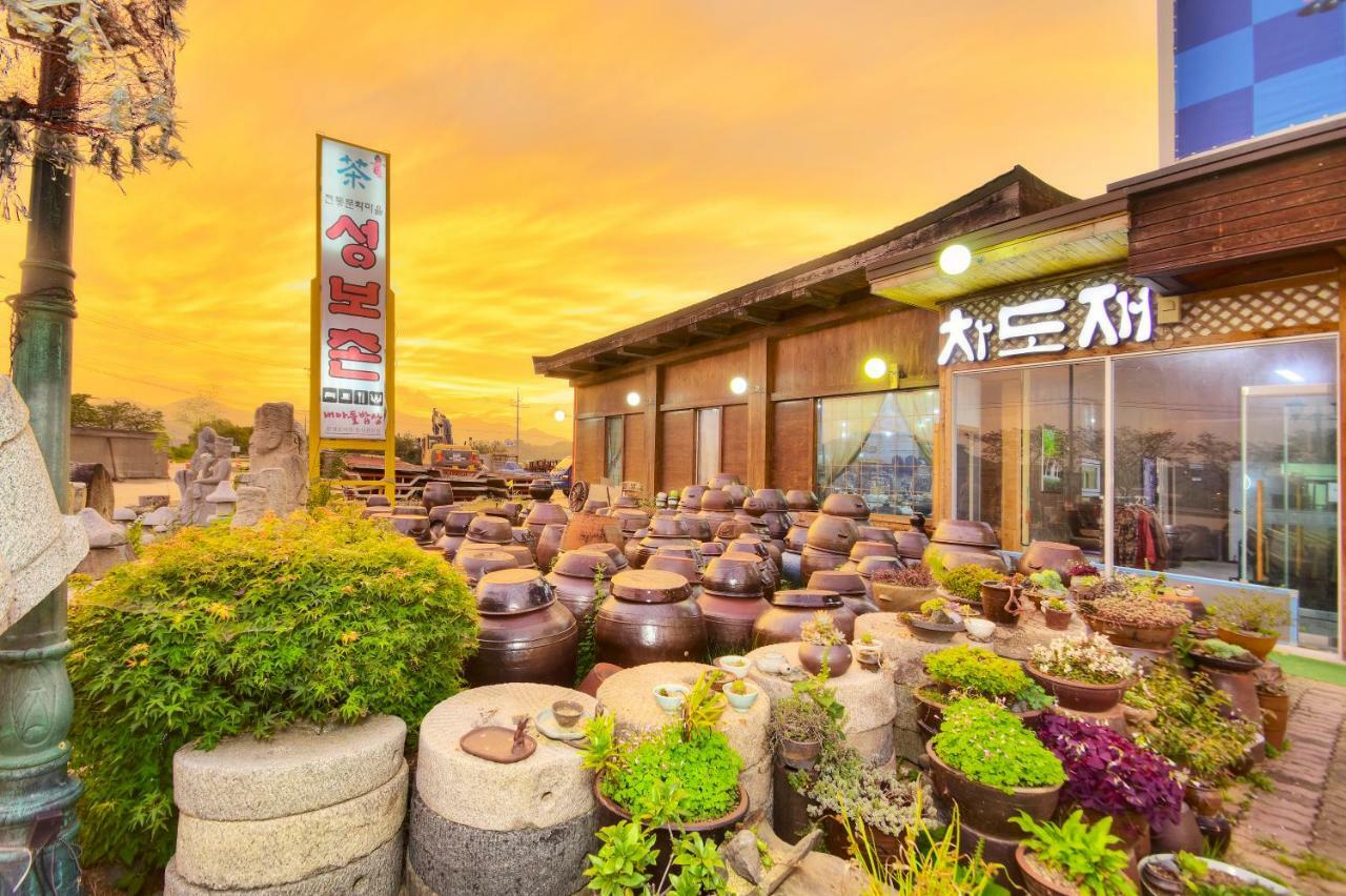 Sungbo Youth Hostel Mungyeong Екстер'єр фото