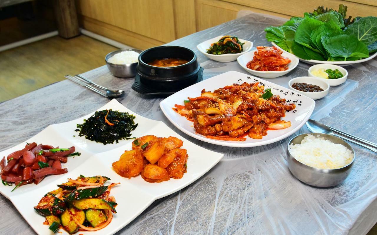 Sungbo Youth Hostel Mungyeong Екстер'єр фото