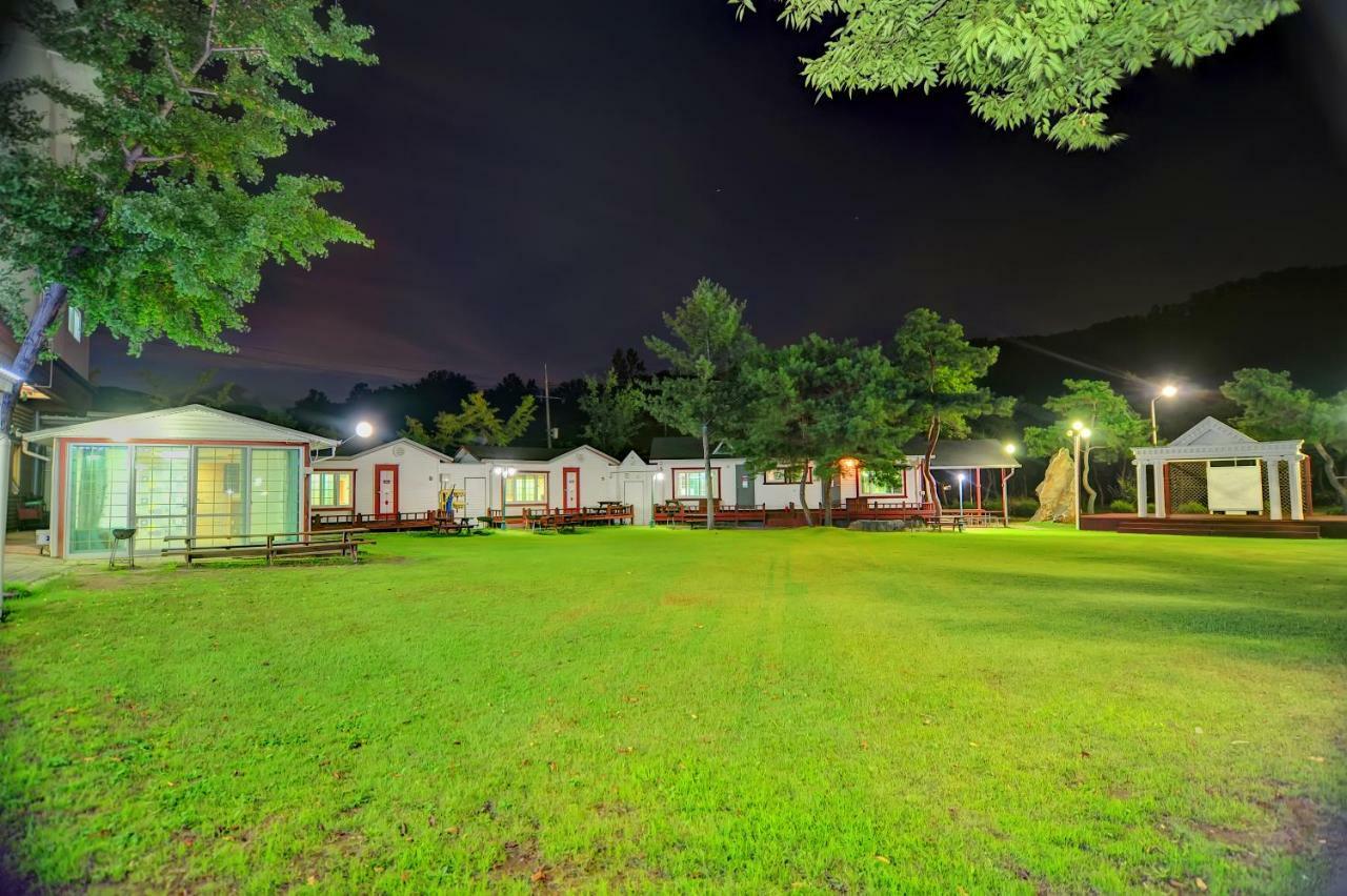 Sungbo Youth Hostel Mungyeong Екстер'єр фото