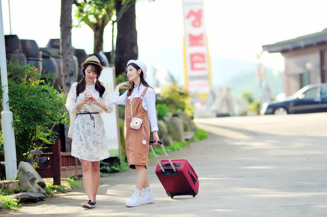 Sungbo Youth Hostel Mungyeong Екстер'єр фото