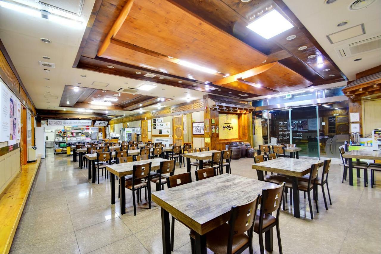 Sungbo Youth Hostel Mungyeong Екстер'єр фото