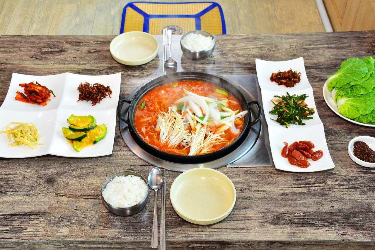 Sungbo Youth Hostel Mungyeong Екстер'єр фото