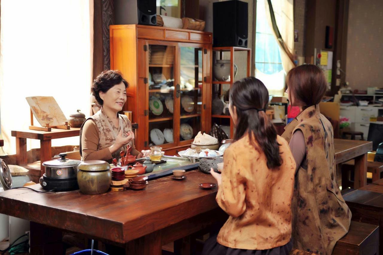 Sungbo Youth Hostel Mungyeong Екстер'єр фото